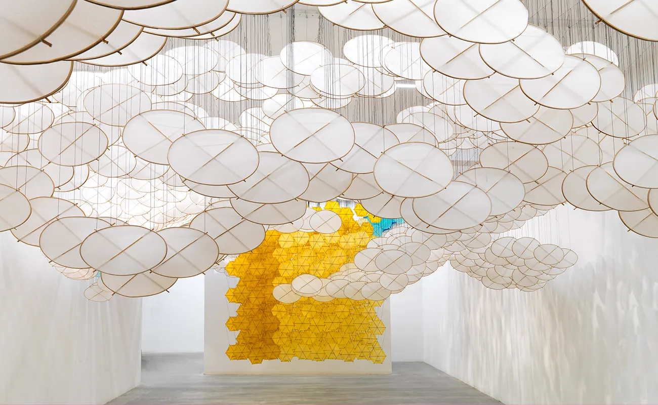 Jacob Hashimoto: The Art of Bridging Pixels and Tradition