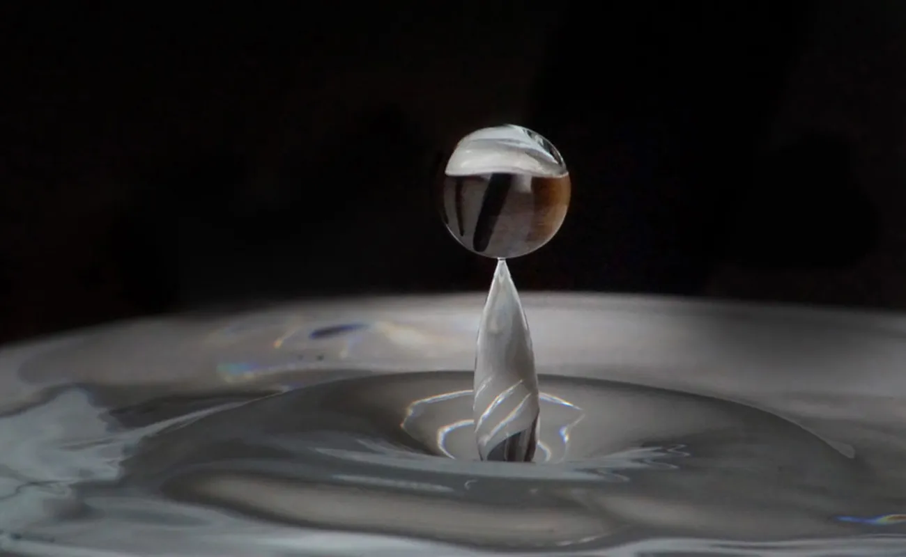 Joe Zanrè: Freezing Water Drops, Turning Moments into Art