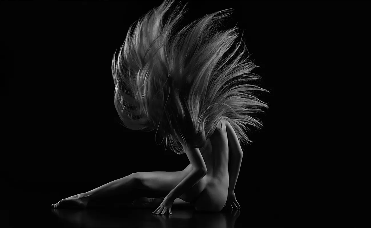 Yevgeniy Repiashenko: Freezing Motion, Igniting Emotion