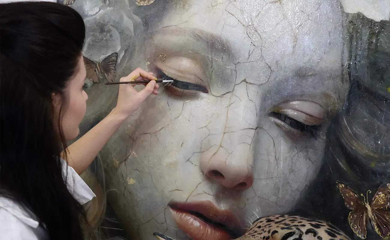 Bianca Pirlog: Gilding the Fractures of Identity