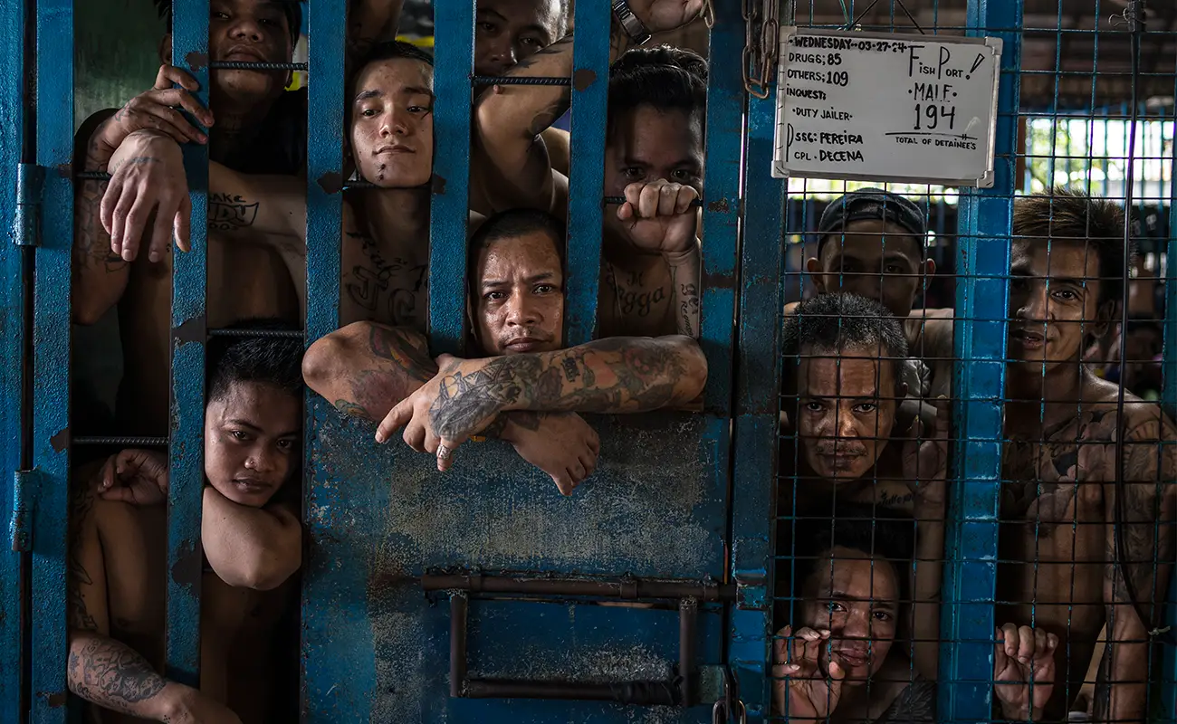 Mauro De Bettio: The Quiet Power of Human Presence